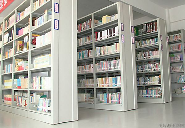 海發(fā)校用裝具客戶案例:廣東新安職業(yè)技術學院 儲物柜